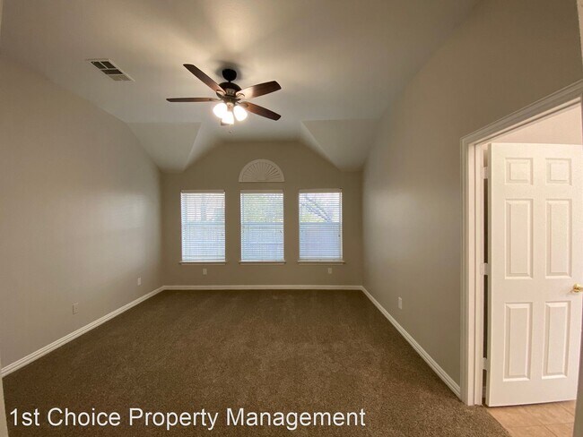 Building Photo - 3 br, 2 bath House - 8621 Lariat Cir