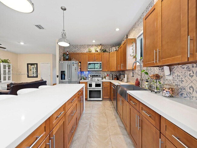 Building Photo - 16820 SW 109th Pl