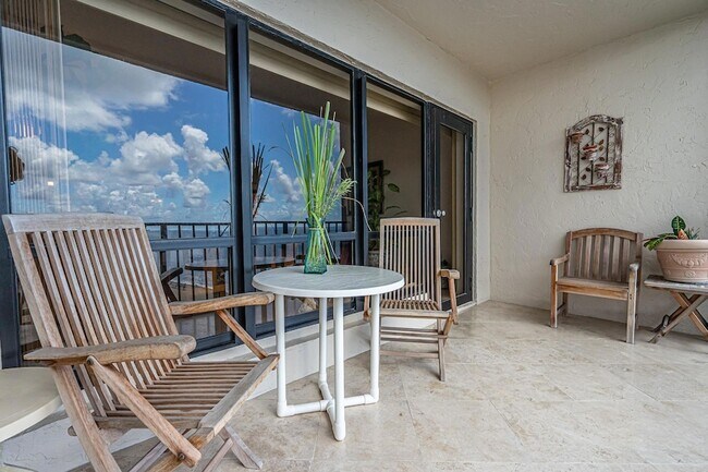 Building Photo - 5000 N Ocean Blvd