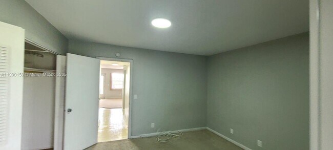 Building Photo - 92 Berkshire D