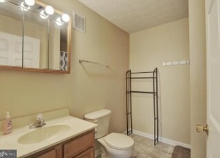 Building Photo - 245 Brandy Ct