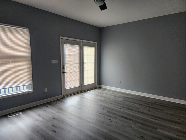 Building Photo - Two Bedroom w/Loft