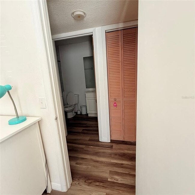 Building Photo - 801 Orchid Dr