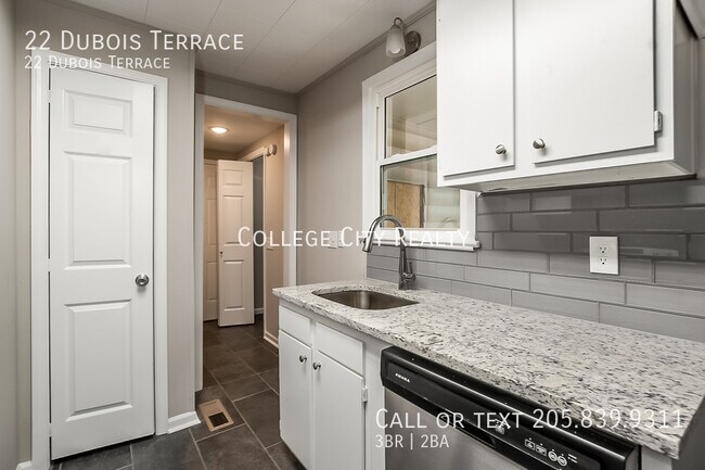 Building Photo - 22 Dubois Terrace