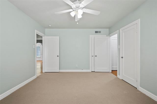 Building Photo - 7204 Meadow Lake Ave