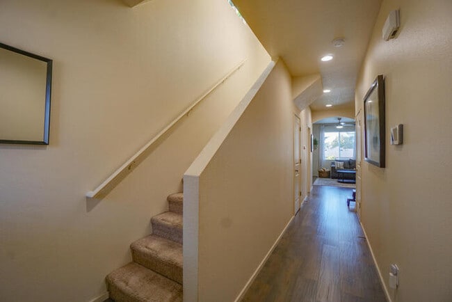 Building Photo - 1321 NE 72nd Way