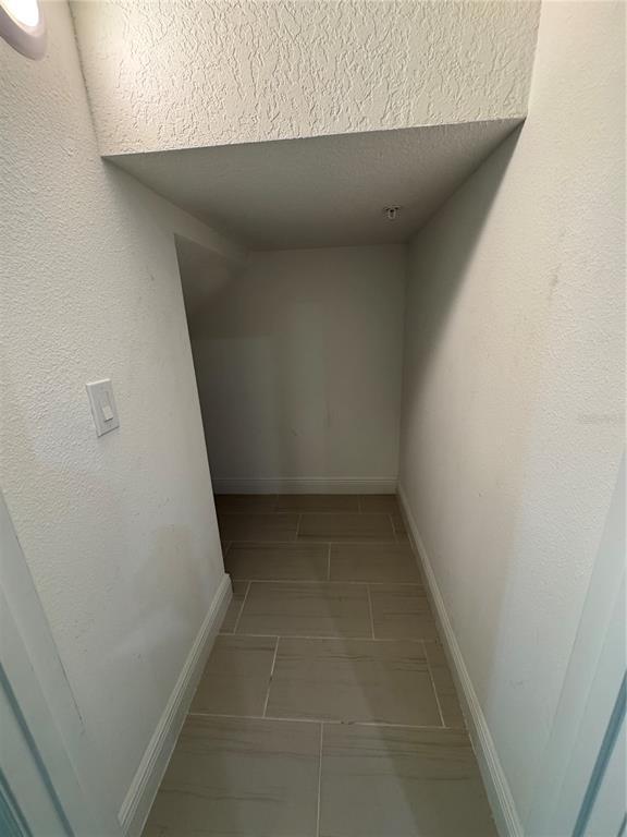 Building Photo - 9743 Amber Chestnut Wy