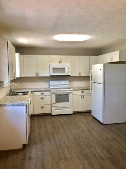 Building Photo - 7986 Indian Rd