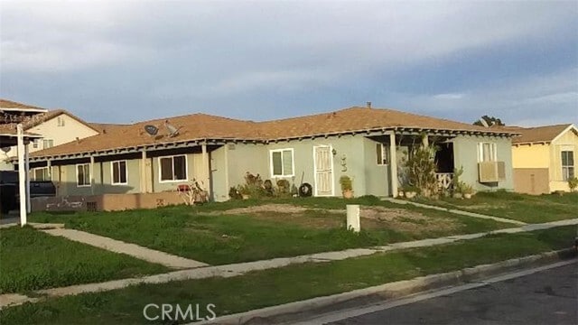 Building Photo - 580 W Shamrock St