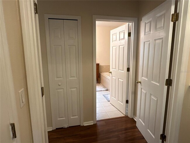 Building Photo - 8929 Silk Bay Pl