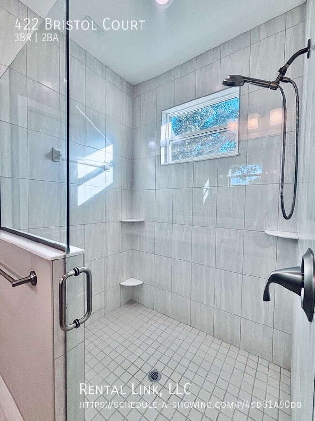 Building Photo - 422 Bristol Ct