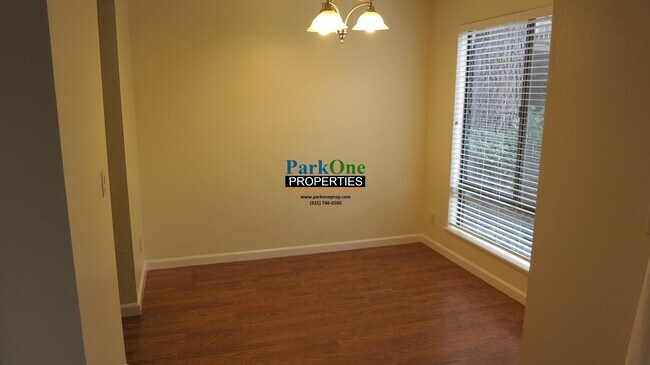Building Photo - Condo Available in the Keys! Near Downtown Walnut Creek, Close to BART and the Freeway!