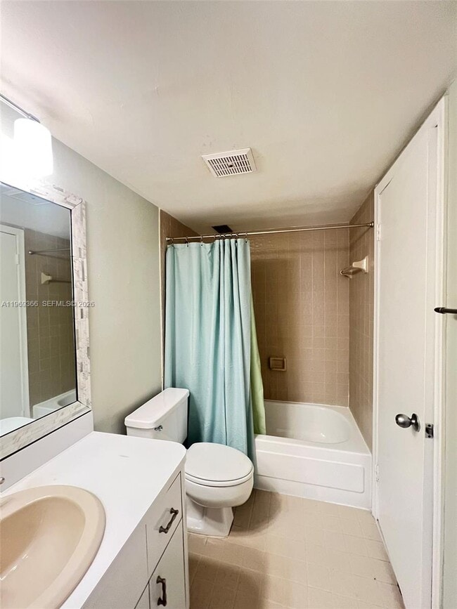 Building Photo - 7512 SW 95th Pl