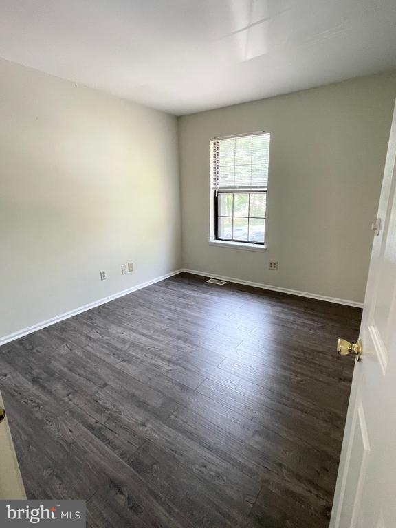 Building Photo - 204 Weatherstone Dr