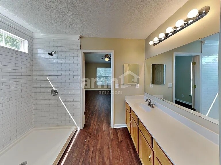 Building Photo - 4945 Wheat Dr SW