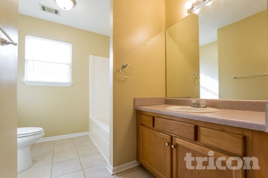 Building Photo - 7124 Crystal Creek Pl