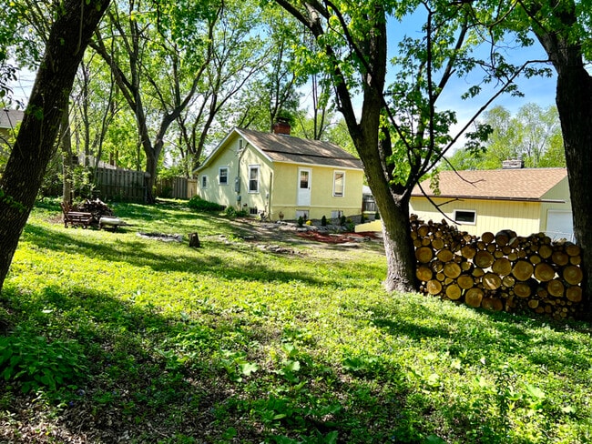 Primary Photo - 4832 Westbrook Ln