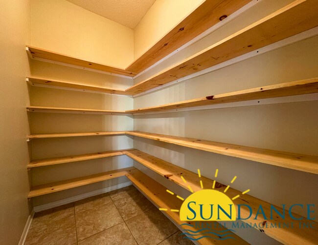 Building Photo - Spacious 4-Bedroom Home on a Quiet Cul-de-Sac!