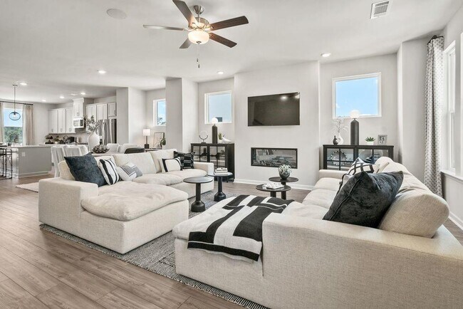 Building Photo - 36 Peeples Dr