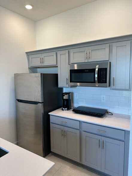 Building Photo - 4137 Redbridge Loop