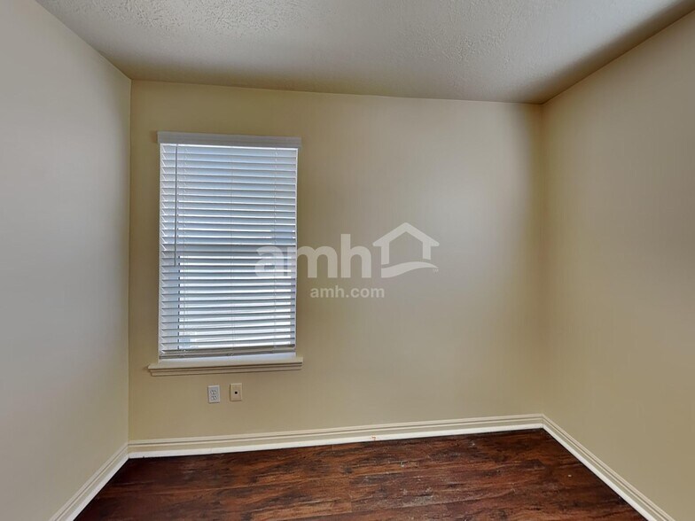 Building Photo - 4029 Dillon's Dr