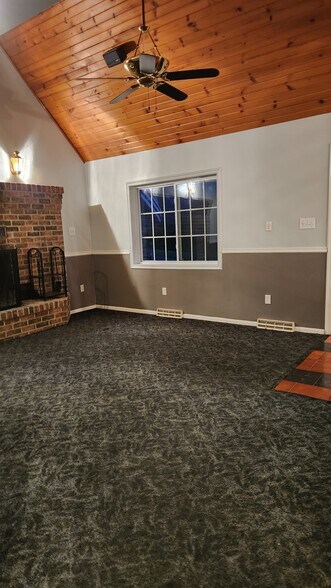 Building Photo - 1815 N 6th Ave