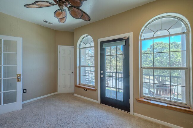 Building Photo - 111 Coker Ln