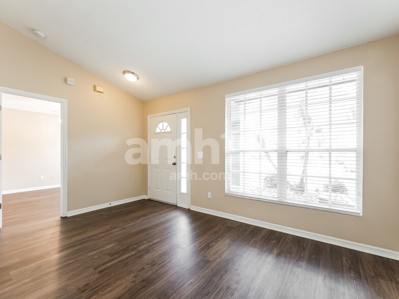 Building Photo - 1138 Timber Trace Dr