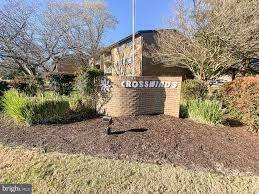 Building Photo - 1006 Adams Ave