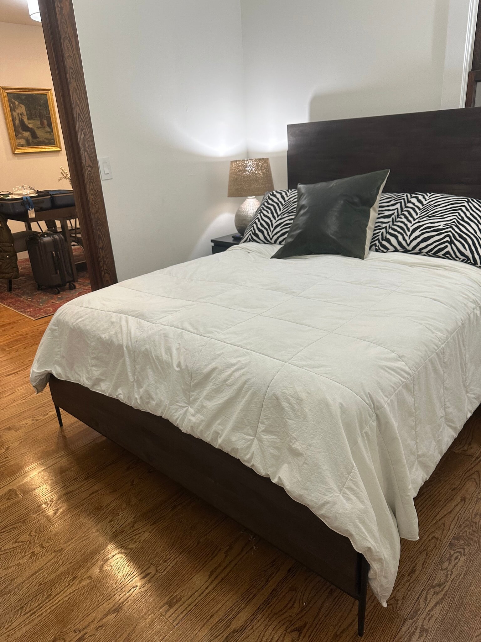 Building Photo - 412 Pleasant St