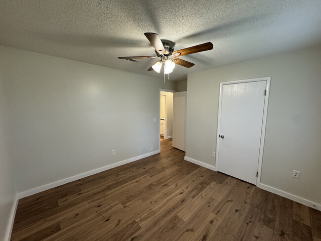 Building Photo - Available now FOR RENT in Pansey, AL!!