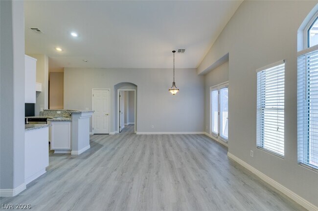 Building Photo - 6568 Strolling Plains Ln