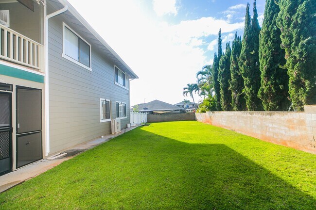Building Photo - Beautiful 4 bedroom /2.5 bath in Royal Kunia