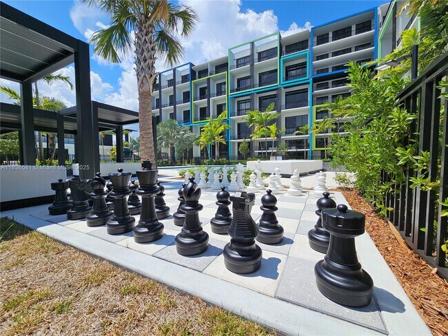 Building Photo - 4400 Sunrise Blvd