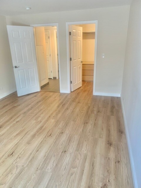 Building Photo - 5201 Carriage Way Dr