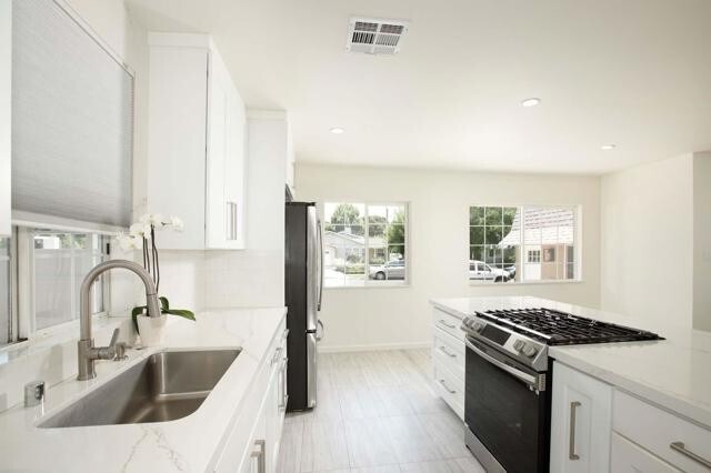 Building Photo - 8939 Rhea Ave