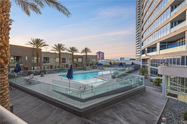 Building Photo - 4575 Dean Martin Dr