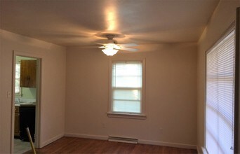 Building Photo - 7716 Dobbin Rd