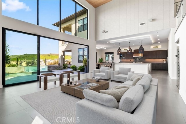 Building Photo - 33901 Paseo Eternidad