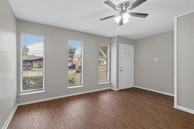 Building Photo - 5904 Emerson Dr
