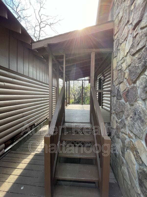 Building Photo - 2414 Briggs Ave