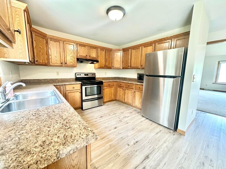Building Photo - 1456 Meadowcreek Ct