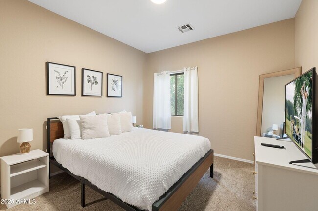 Building Photo - 17471 W Desert Sage Dr