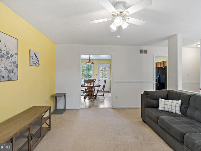 Building Photo - Affordability Meets Livability. 2 Bedroom,...