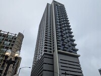 Building Photo - Loft Style 1 Bed, 1 Bath with Balcony and ...