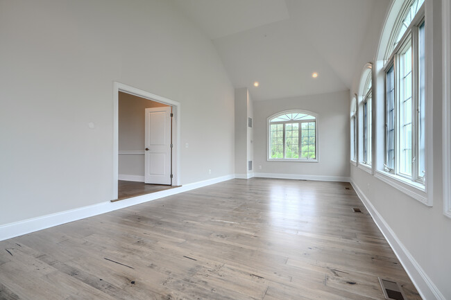 Building Photo - 2847 Seabiscuit Dr