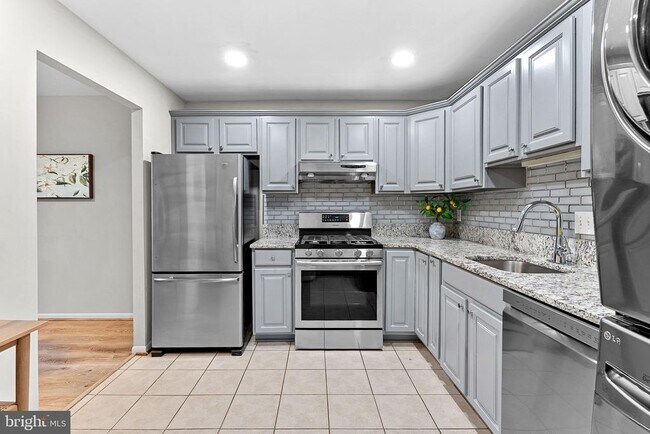 Building Photo - 11808 Breton Ct