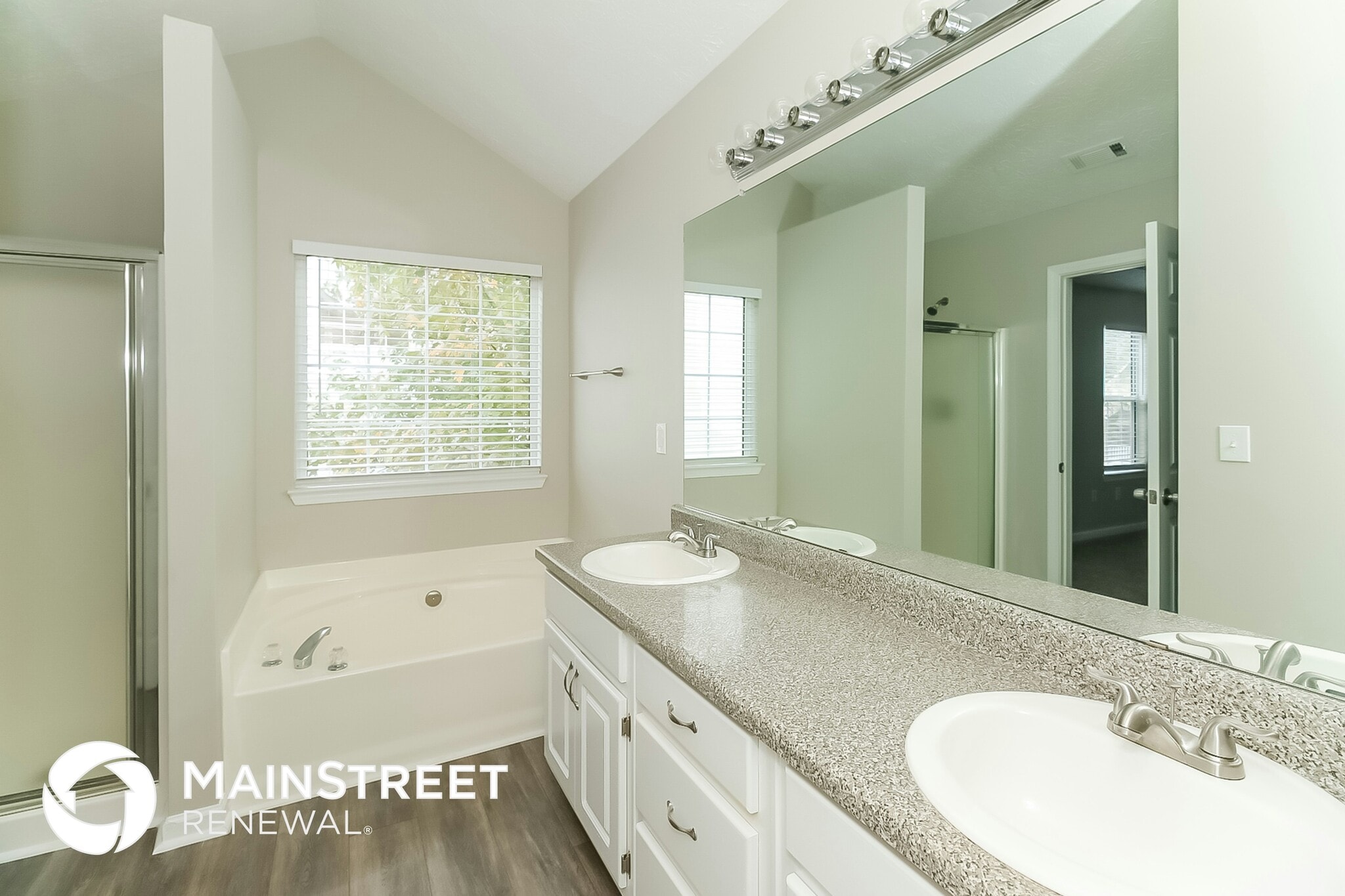 Building Photo - 388 Sawgrass Way