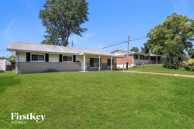 Building Photo - 1830 Jenkee Ave