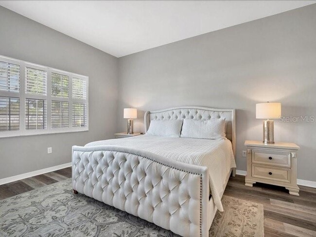 Building Photo - 3701 54th Dr W